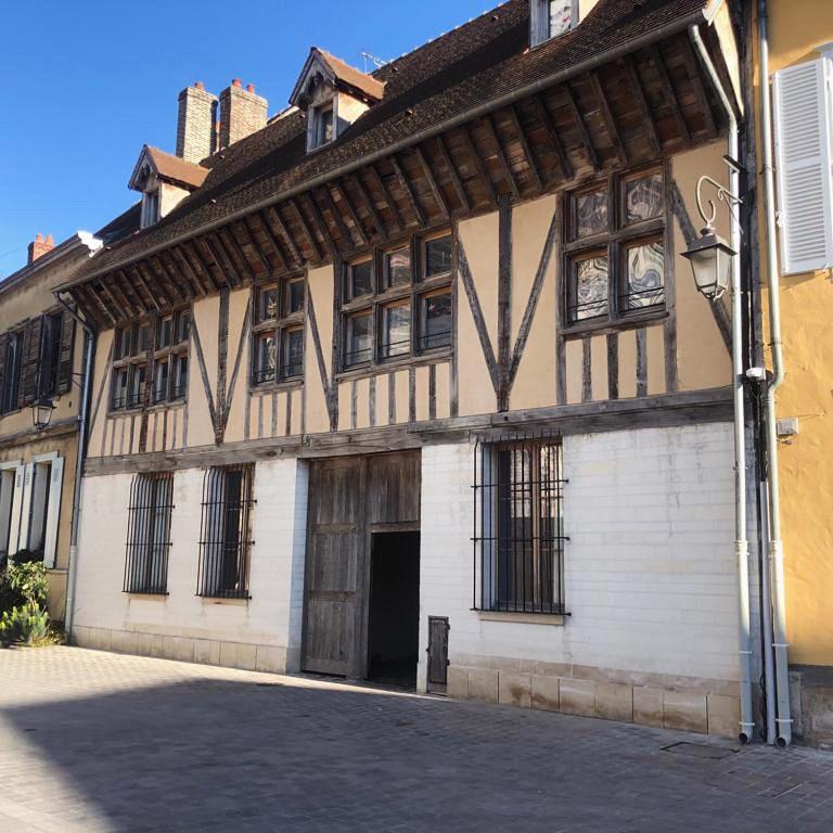 Appartement 2 Chambres - Saint Pierre Troyes Eksteriør bilde